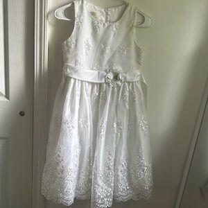 American princess white fluffy dress